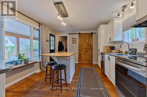 391 Third Avenue, Pembroke, ON - Indoor Photo Showing Kitchen