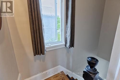upper level - 391 Third Avenue, Pembroke, ON - Indoor Photo Showing Other Room