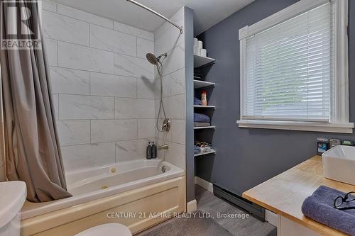 main bath - 391 Third Avenue, Pembroke, ON - Indoor Photo Showing Bathroom