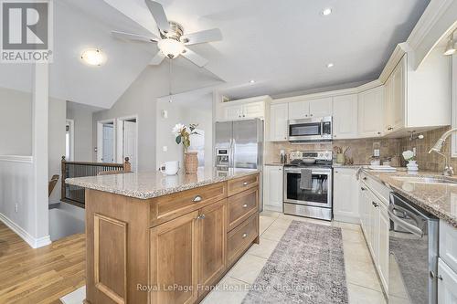 11 Fox Den Drive, Brighton, ON - Indoor Photo Showing Kitchen With Upgraded Kitchen