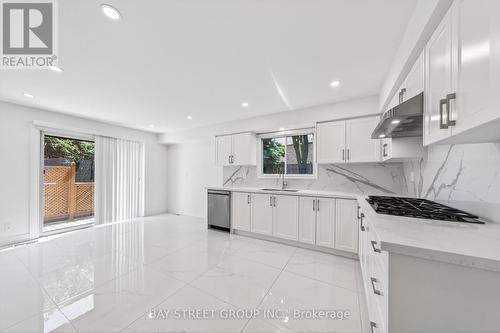 11 Riderwood Drive, Toronto, ON - Indoor Photo Showing Kitchen
