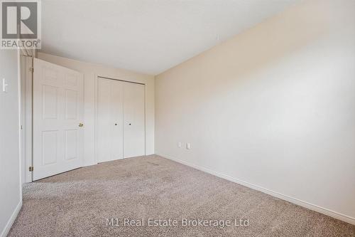 27 - 124 Gosling Gardens, Guelph (Clairfields/Hanlon Business Park), ON - Indoor Photo Showing Other Room