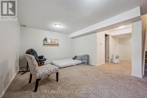 27 - 124 Gosling Gardens, Guelph (Clairfields/Hanlon Business Park), ON - Indoor