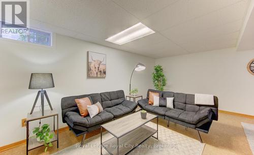 157 Leeson Street, East Luther Grand Valley, ON - Indoor