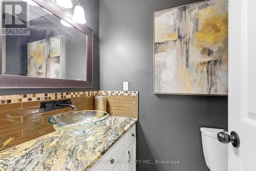 198 Pine Valley Drive, London South, ON - Indoor Photo Showing Bathroom