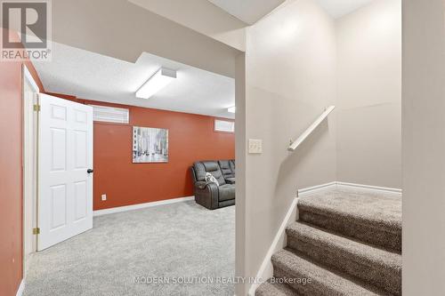 198 Pine Valley Drive, London South, ON - Indoor Photo Showing Other Room