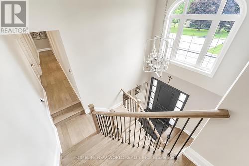 3 Burton Grove, King, ON - Indoor Photo Showing Other Room