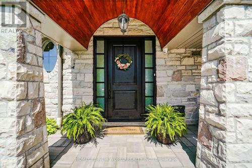 3 Burton Grove, King, ON - Outdoor