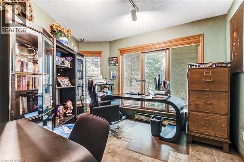 999 5 Concession W, Flamborough, ON - Indoor Photo Showing Other Room