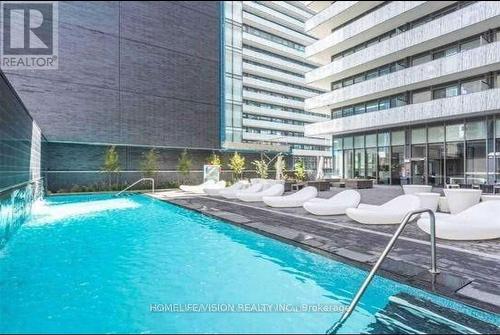 4207 - 42 Charles Street E, Toronto, ON - Outdoor With In Ground Pool