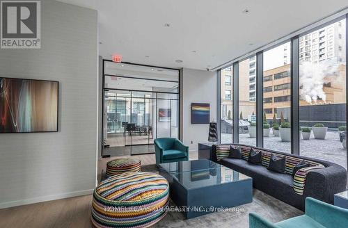 4207 - 42 Charles Street E, Toronto, ON - Indoor