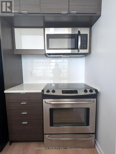 911 - 62 Forest Manor Road, Toronto, ON - Indoor Photo Showing Kitchen