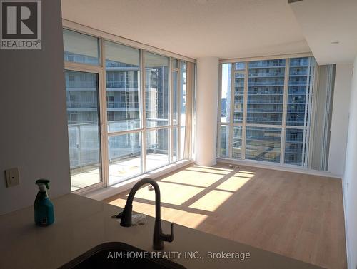 911 - 62 Forest Manor Road, Toronto, ON - Indoor Photo Showing Other Room