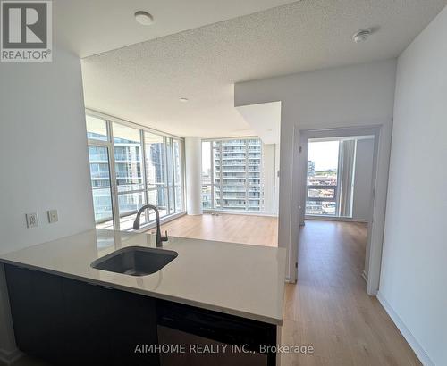 911 - 62 Forest Manor Road, Toronto, ON - Indoor