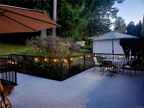 4355 Emily Carr Dr, Saanich, BC 