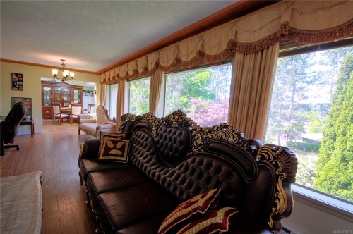 4355 Emily Carr Dr, Saanich, BC 