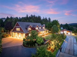 6429 Bryn Rd Central Saanich, BC V8M 1X6