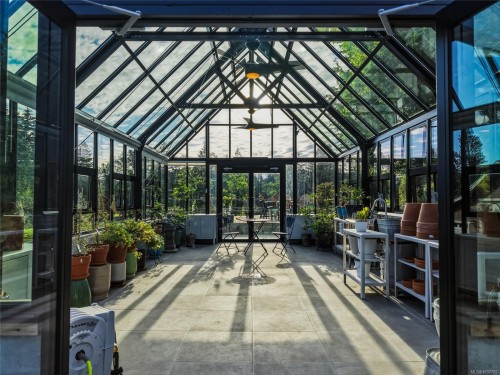 6429 Bryn Rd, Central Saanich, BC 