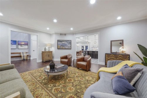 6429 Bryn Rd, Central Saanich, BC 