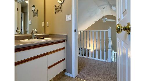 323 Green Street, Kimberley, BC - Indoor Photo Showing Bathroom