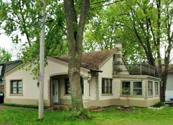 2 6e Rue  Montréal (Pierrefonds-Roxboro), QC H8Y 1B9