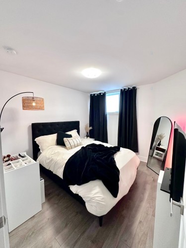 Chambre à coucher - 2785 Rue Gélineau, Longueuil (Saint-Hubert), QC - Indoor Photo Showing Bedroom