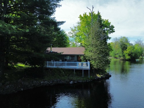 Façade - 41 Rue Du Lac-Carillon, Brownsburg-Chatham, QC - Outdoor With Body Of Water