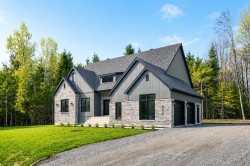 204 Rue des Méandres Saint-Jérôme, QC J7Y 5K5