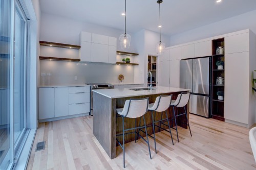 Cuisine - 204 Rue Des Méandres, Saint-Jérôme, QC - Indoor Photo Showing Kitchen With Upgraded Kitchen