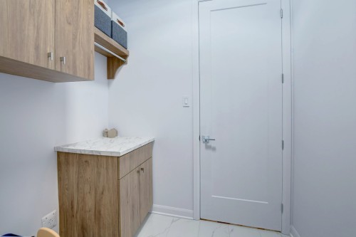 Salle de lavage - 204 Rue Des Méandres, Saint-Jérôme, QC - Indoor Photo Showing Other Room