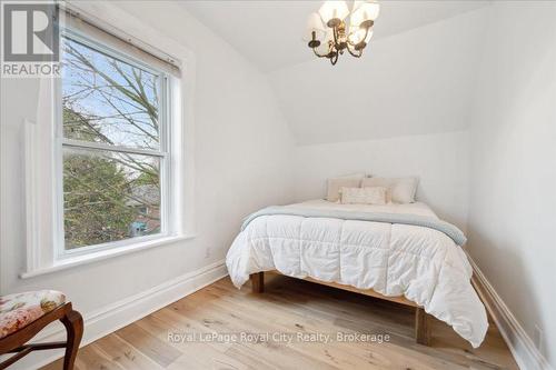 42 Bielby Street, East Luther Grand Valley (Grand Valley), ON - Indoor Photo Showing Bedroom