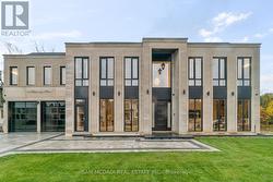 84 PEBBLERIDGE PLACE Oakville, ON L6K 3Y4