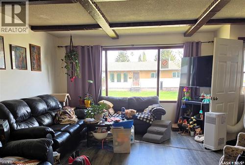 38 6Th Street Se, Preeceville, SK - Indoor Photo Showing Other Room