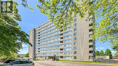 Multi-story residential building with a textured facade - 40 Harrisford Street Unit# 802, Hamilton, ON 