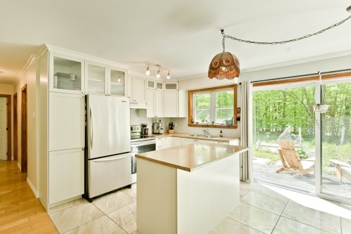 Cuisine - 355 Rue Des Trembles, Saint-Georges-De-Windsor, QC - Indoor Photo Showing Kitchen