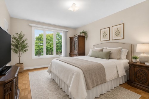 Master Bedroom - 204 Rue Maupassant, Dollard-Des-Ormeaux, QC - Indoor Photo Showing Bedroom