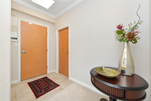 #403-5327 Cordova Bay Rd, Saanich, BC - Indoor Photo Showing Other Room