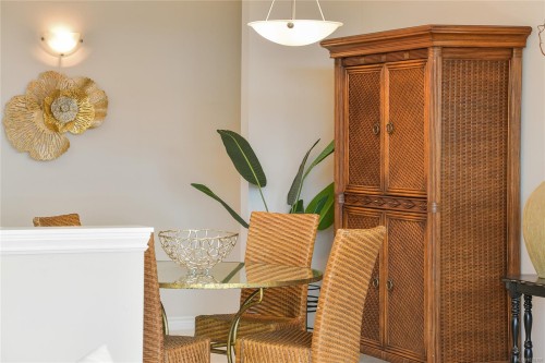 #403-5327 Cordova Bay Rd, Saanich, BC - Indoor Photo Showing Other Room