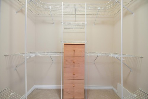 #403-5327 Cordova Bay Rd, Saanich, BC - Indoor With Storage