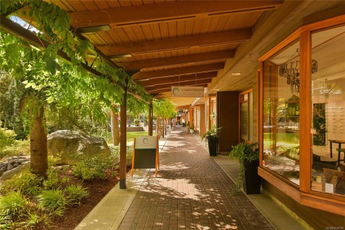 #403-5327 Cordova Bay Rd, Saanich, BC - Outdoor With Exterior