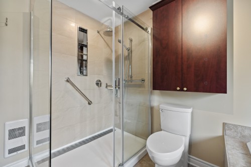 Salle de bains - 84 Rue De Sorel, Blainville, QC - Indoor Photo Showing Bathroom