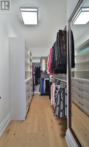 1301 Twin Oaks Dell, Mississauga, ON - Indoor With Storage