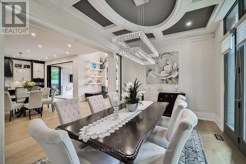 1301 Twin Oaks Dell, Mississauga, ON - Indoor Photo Showing Dining Room