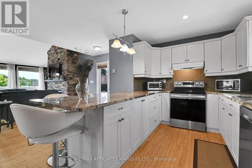 19414 Malibu Lane, South Glengarry, ON - Indoor Photo Showing Kitchen