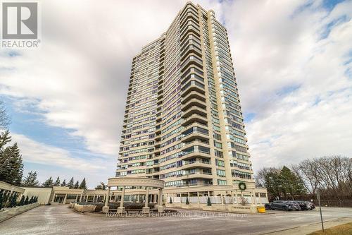 Welcome to The Classics - 905 - 1480 Riverside Drive, Ottawa, ON - Outdoor With Balcony With Facade