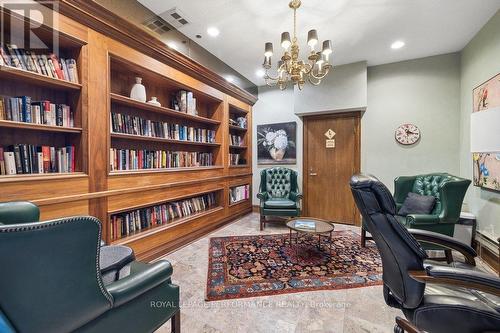 Library - 905 - 1480 Riverside Drive, Ottawa, ON - Indoor