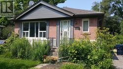 10 SHAVER COURT Toronto, ON M9B 4P5