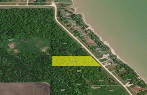 3.12 Acre lot, 220x604 ft - 4 Beckville Beach Drive, Amaranth, MB 