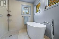 Spa Ensuite with Soaker Tub - 