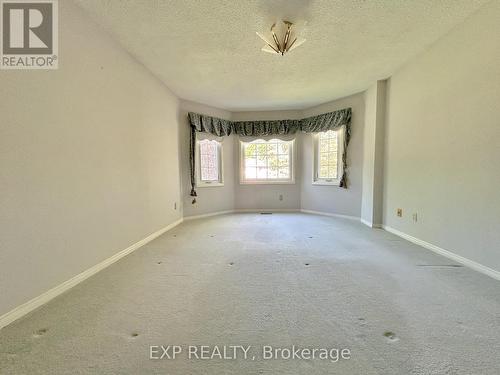 23 Haskell Crescent, Aurora, ON - Indoor Photo Showing Other Room